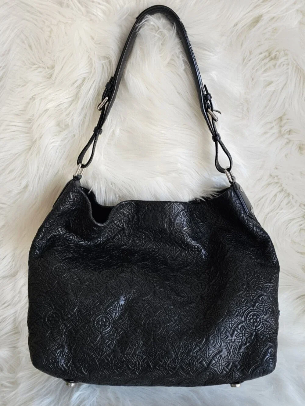 🖤 Louis Vuitton Altheia Hobo 🖤